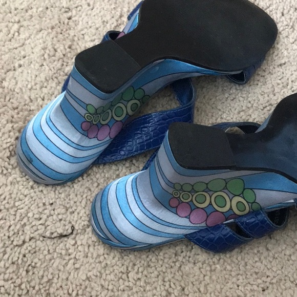 Carlos by Carlos Santana Wedge. Size 7.5.